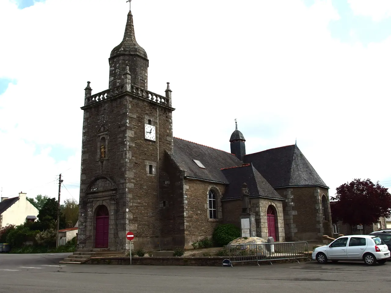 Radenac - Église Saint-Pierre-et-Saint-Paul (2)