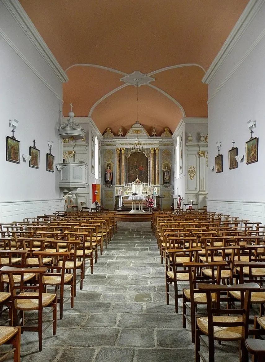 Saint-Guinoux (35) Église Intérieur 01