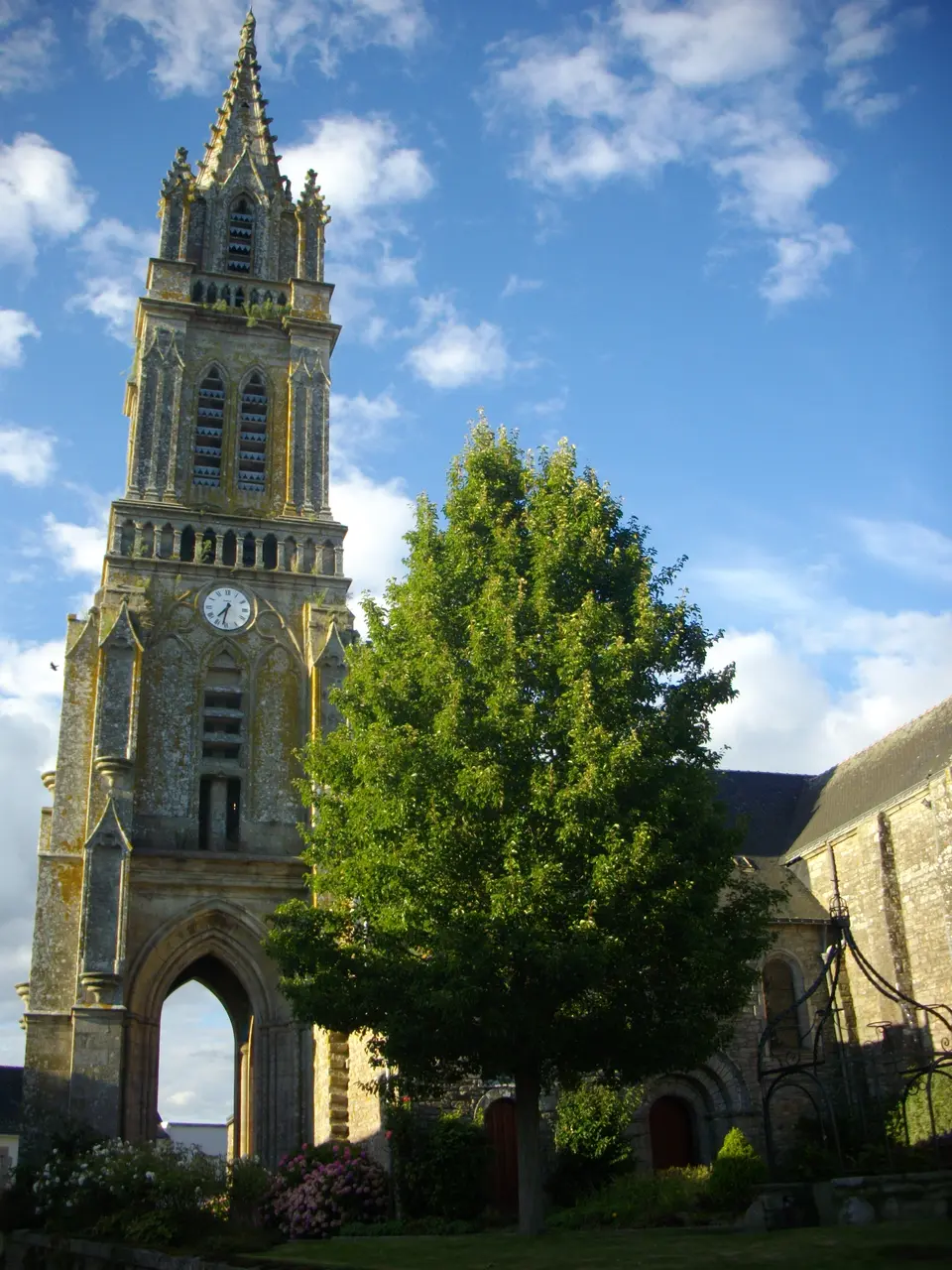 Saint-Jean-Brévelay - église (13)