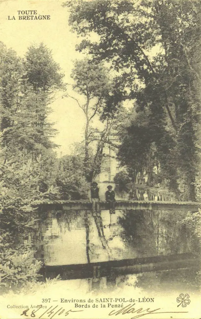 Recueil de cartes postales sur la Bretagne - Environs de Saint-Pol-de-Léon, bords de la Penzé
