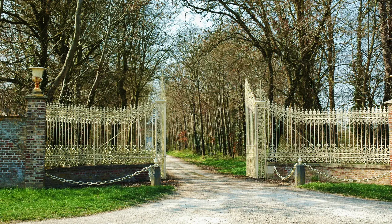 Tailly château 1