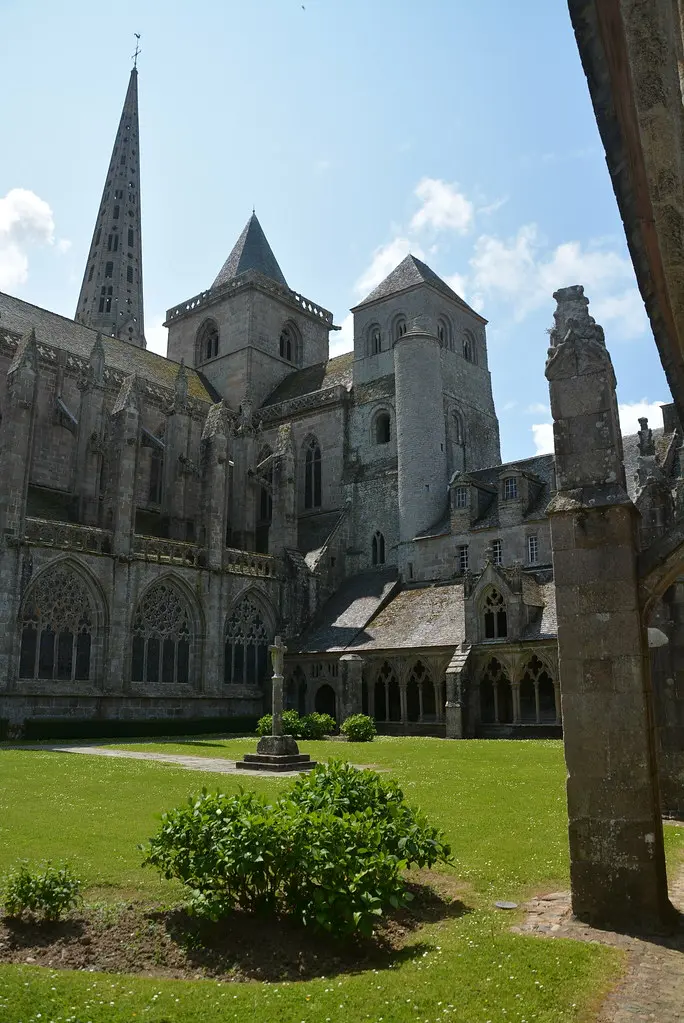 Tréguier-La Cathédrale_0059
