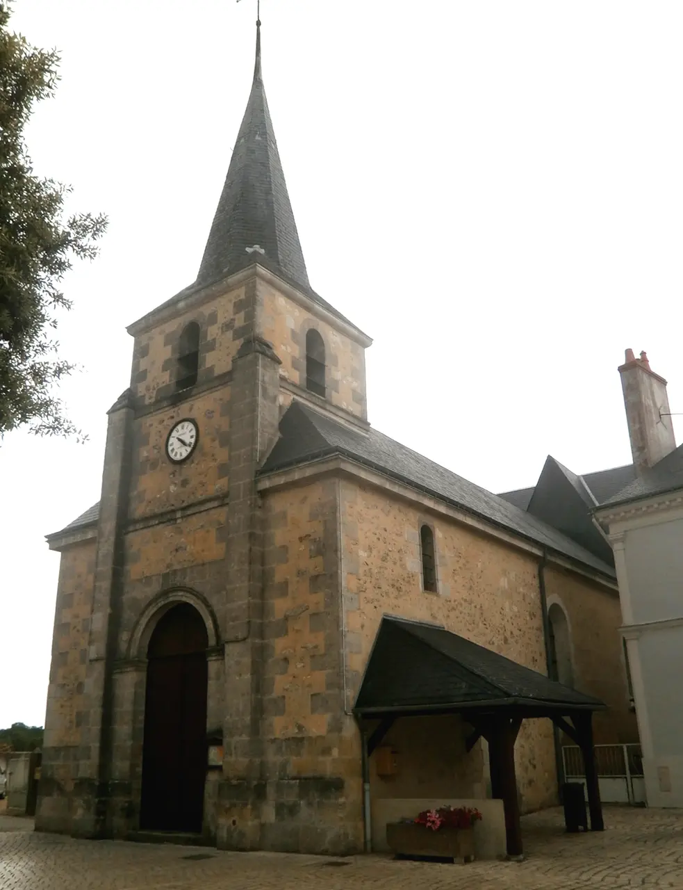 Ambillou église