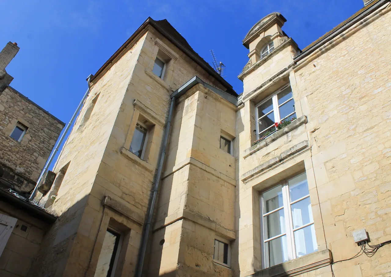 Caen 26 rue Arcisse de Caumont maison