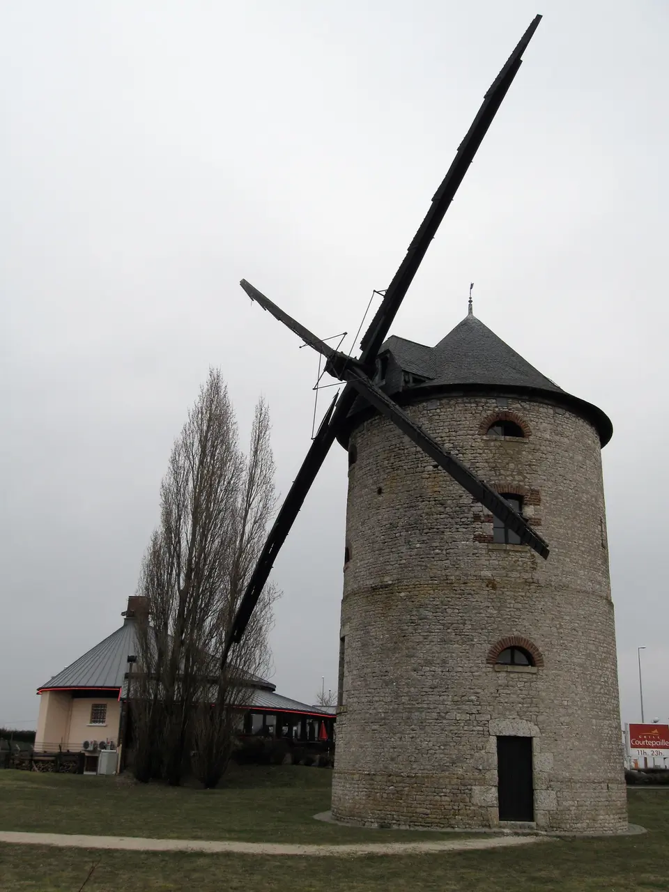 Artenay moulin 1