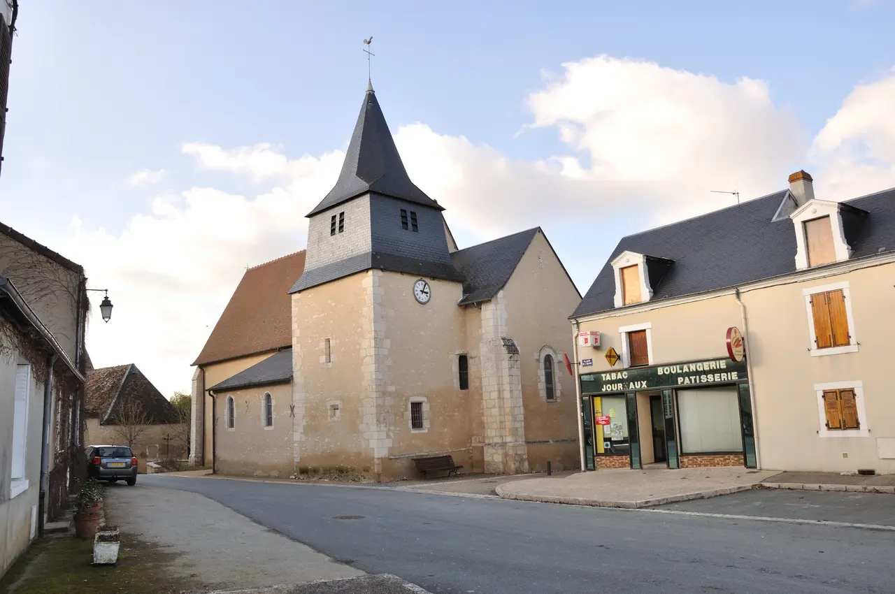 Arthon (Indre) - Place de l'église