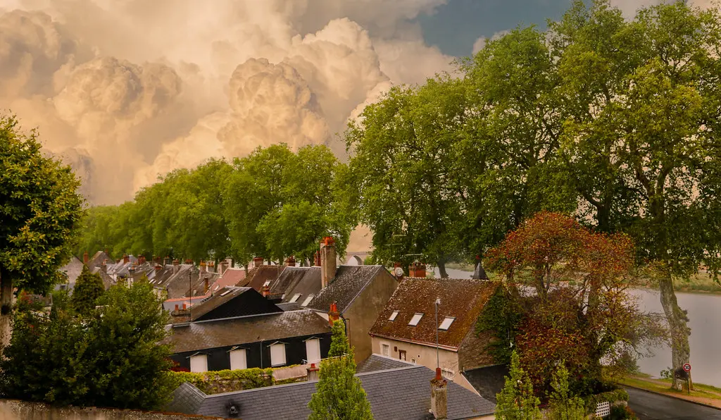 Beaugency's riverside