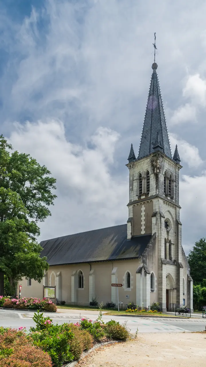 File:Saint Nicasius church of Bracieux 01.jpg
