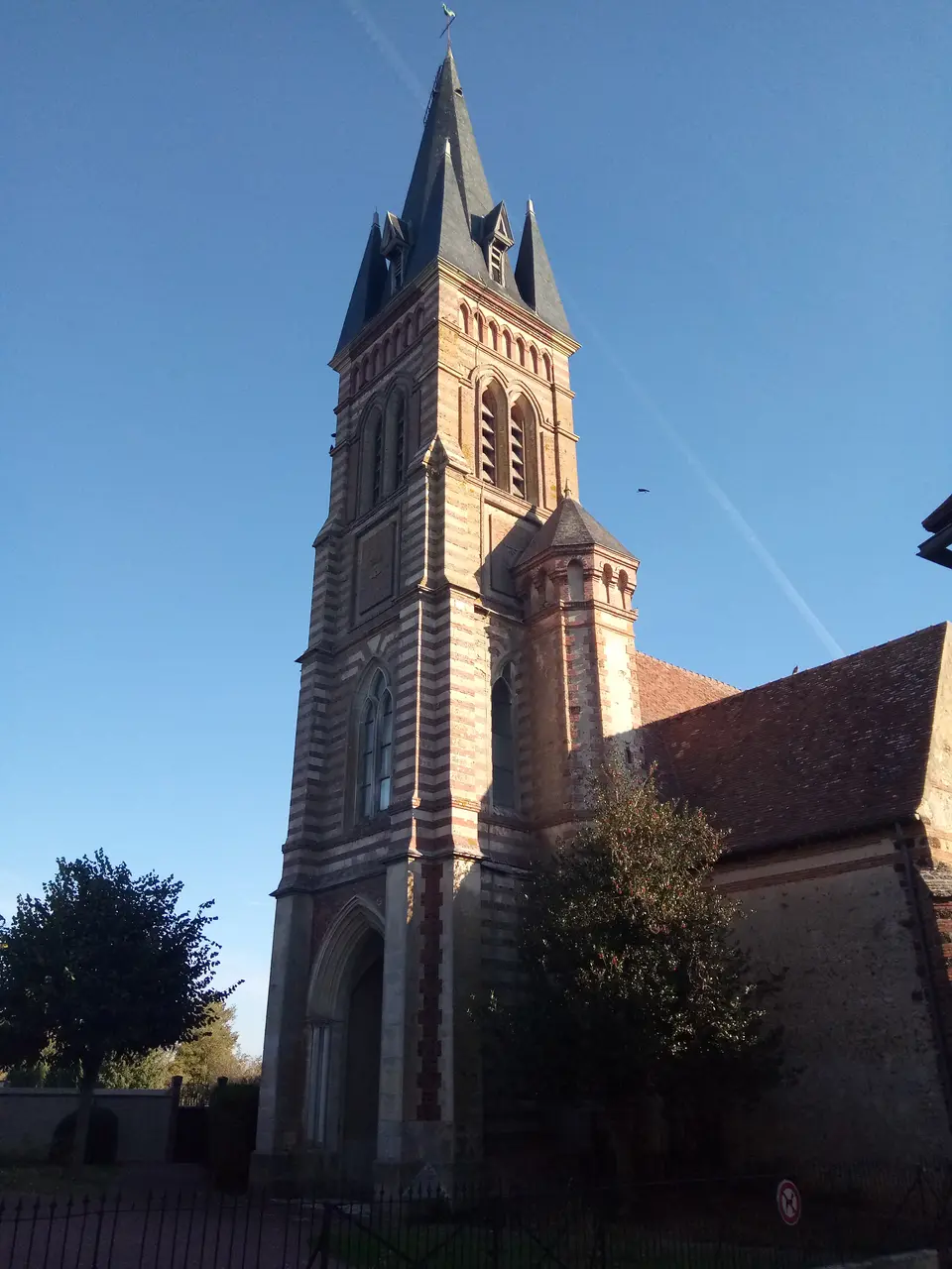 Châteauneuf-en-Thymerais - église3