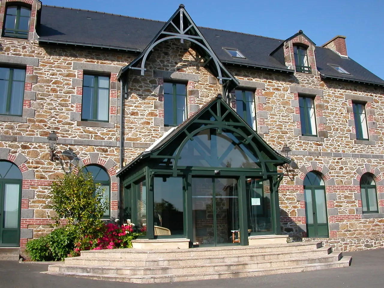 Saint-Coulomb mairie