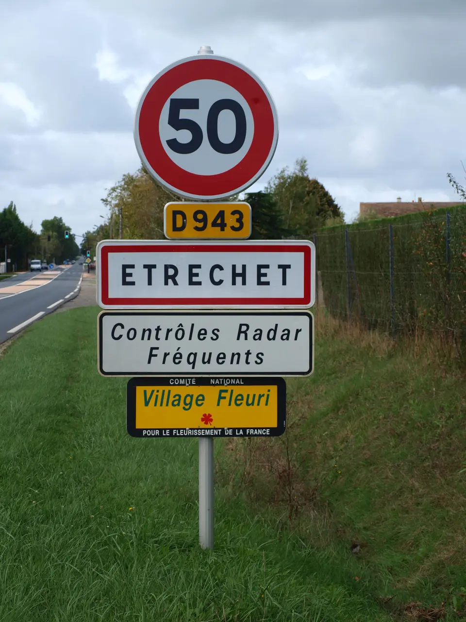 Étrechet-FR-36-panneau-01