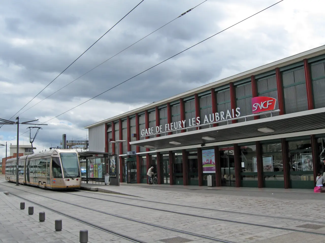 Gare Fleury les Aubrais 01