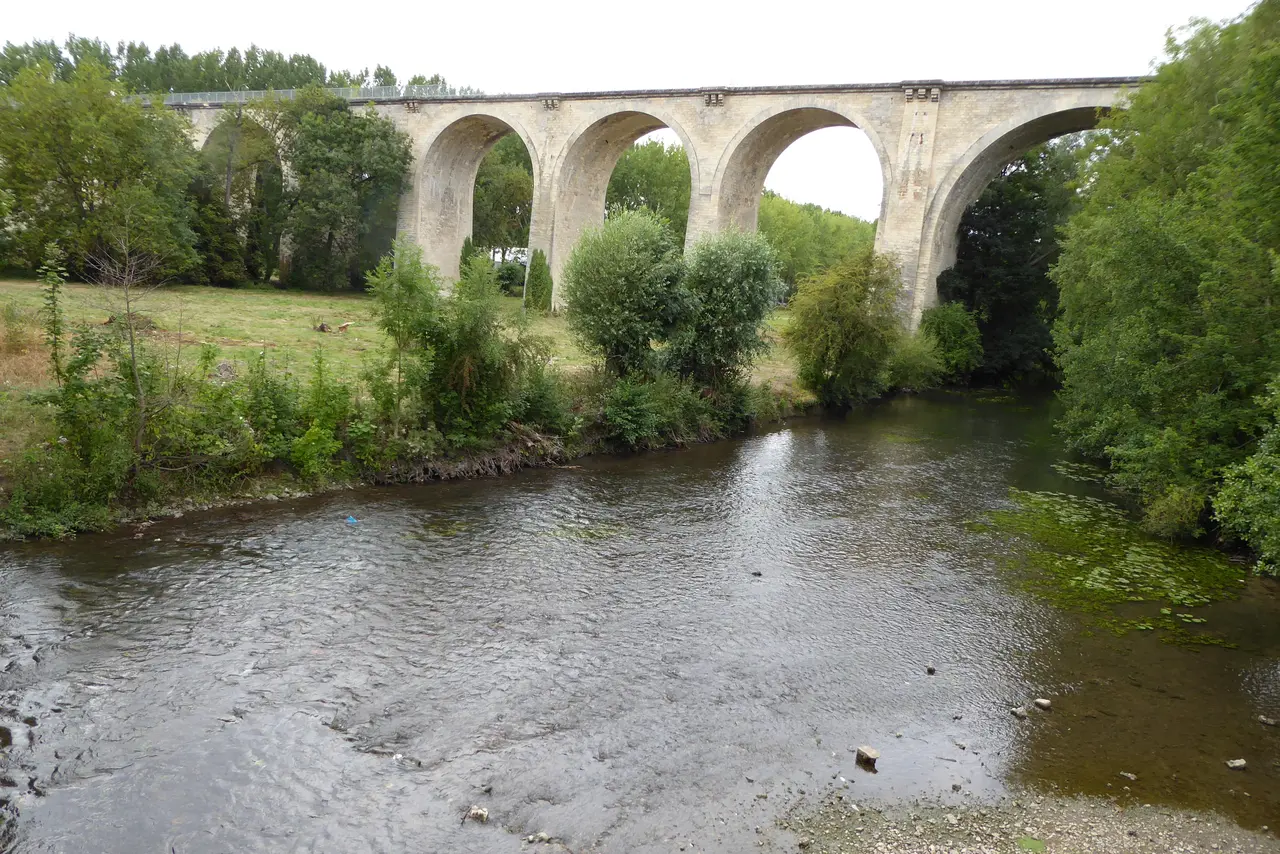 Viaduc sur l'Eure Chartres Paris par Gallardon