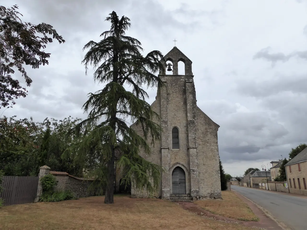 Église Saint-Jacques la Folie-Herbault Fains-la-Folie Eure-et-Loir France
