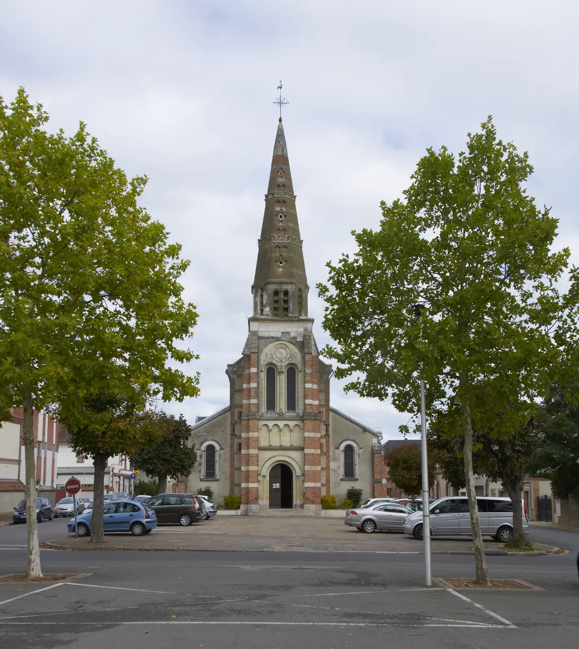 Lamotte-Beuvron church A