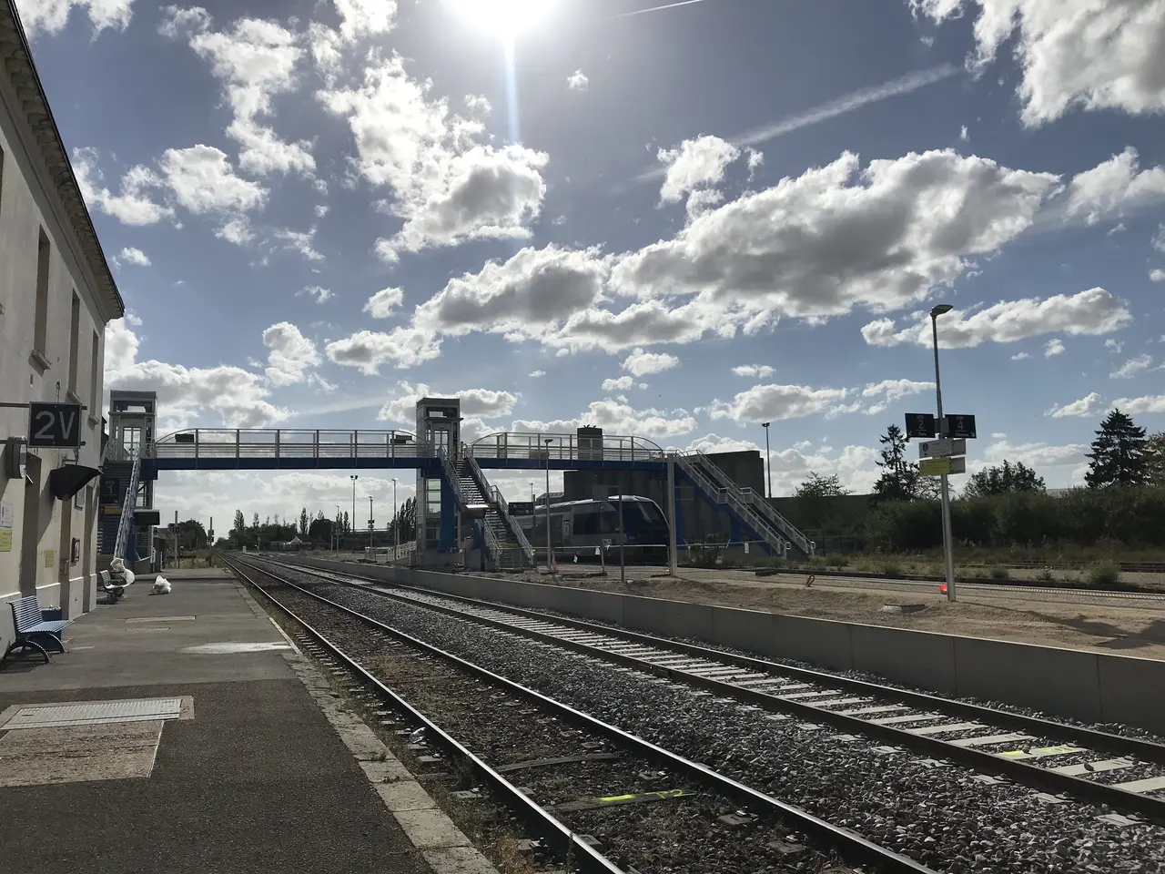 Les Villages Vovéens - dans la gare de Voves
