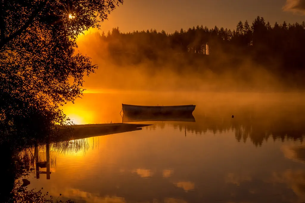 Sunrise at Loch Rusky
