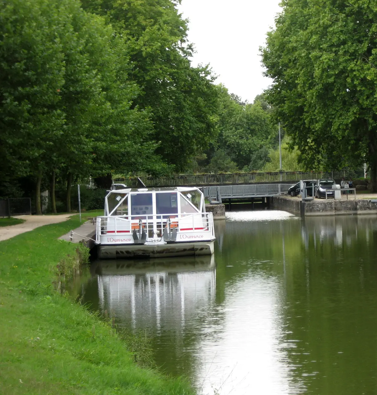 Canal d'Orléans , écluse de Pont-aux-Moines. Mardié , département du Loiret, France. - panoramio