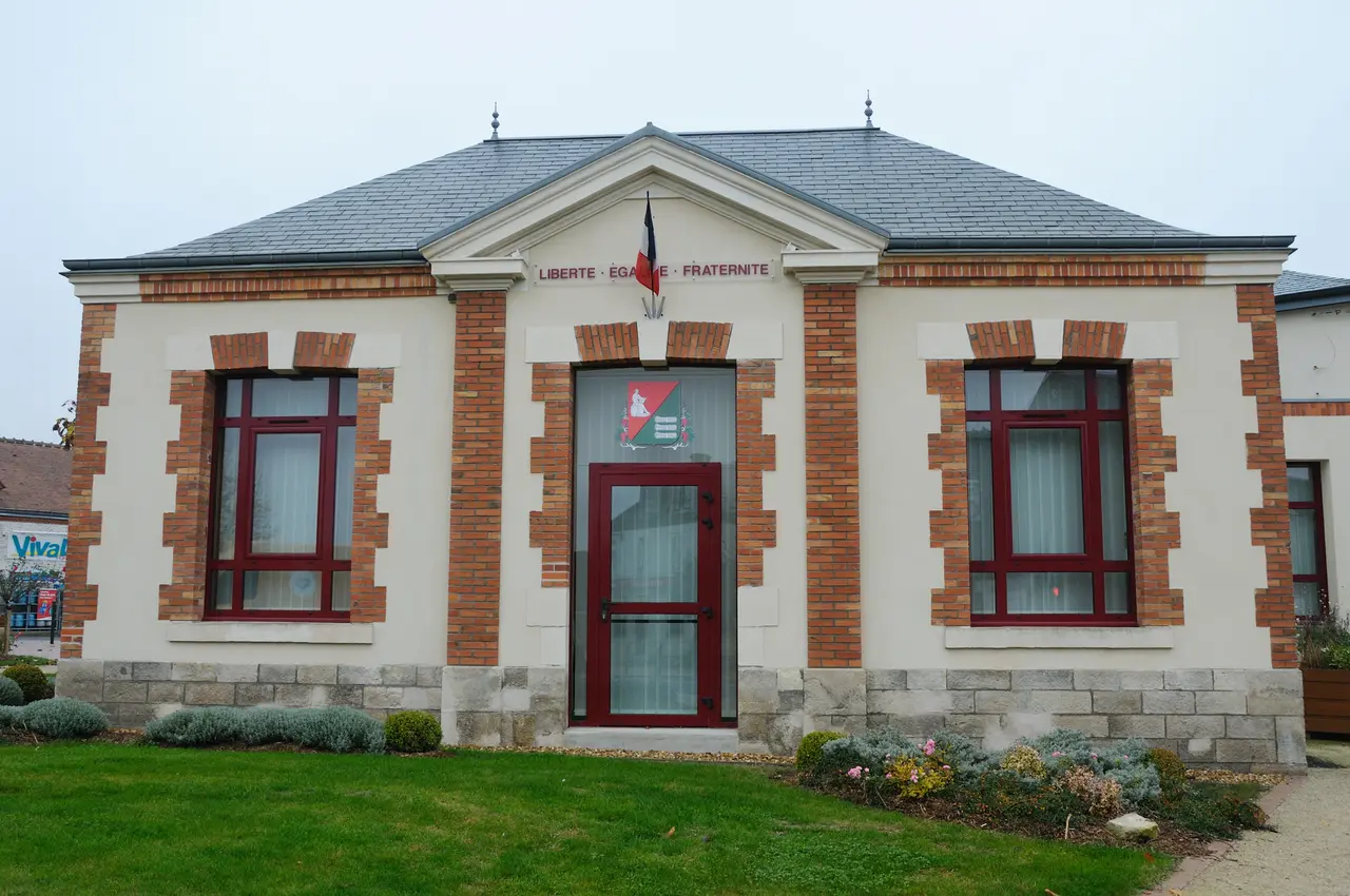 Marigny-les-Usages mairie 1