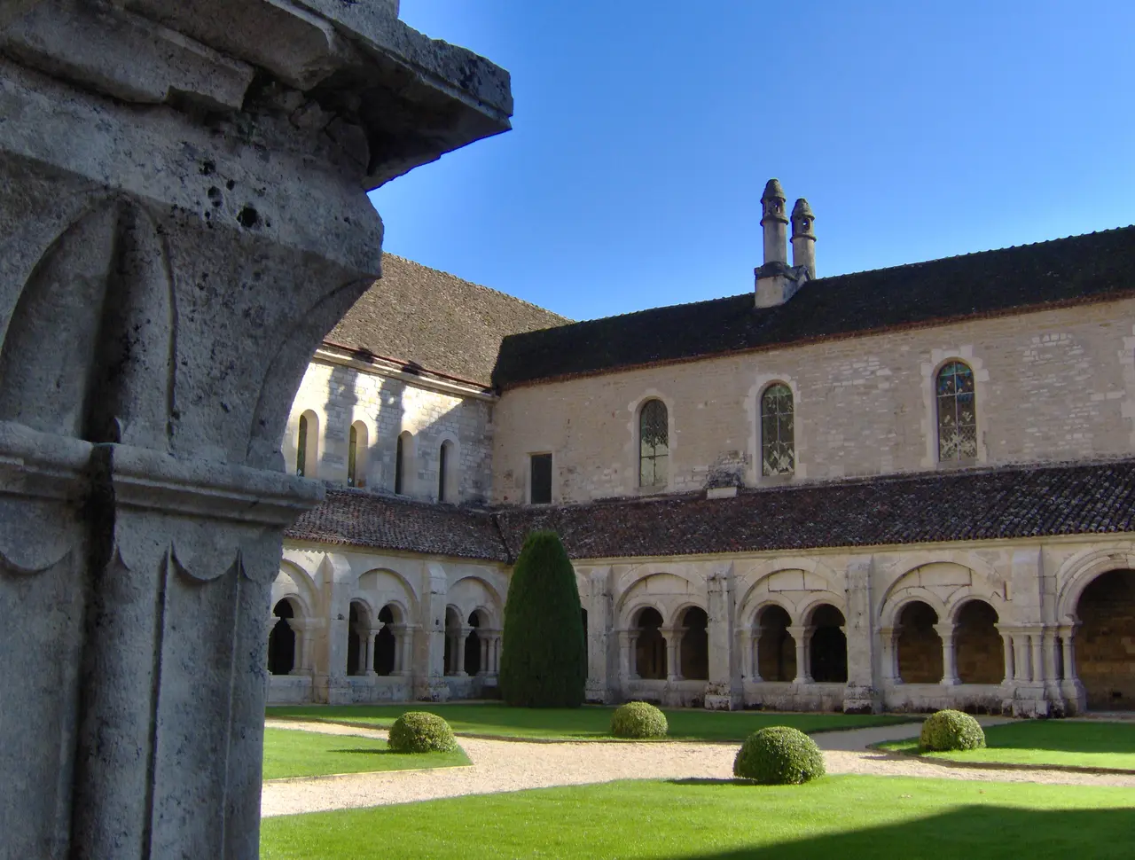 Cloister, Fontenay Abbey, Marmagne, France