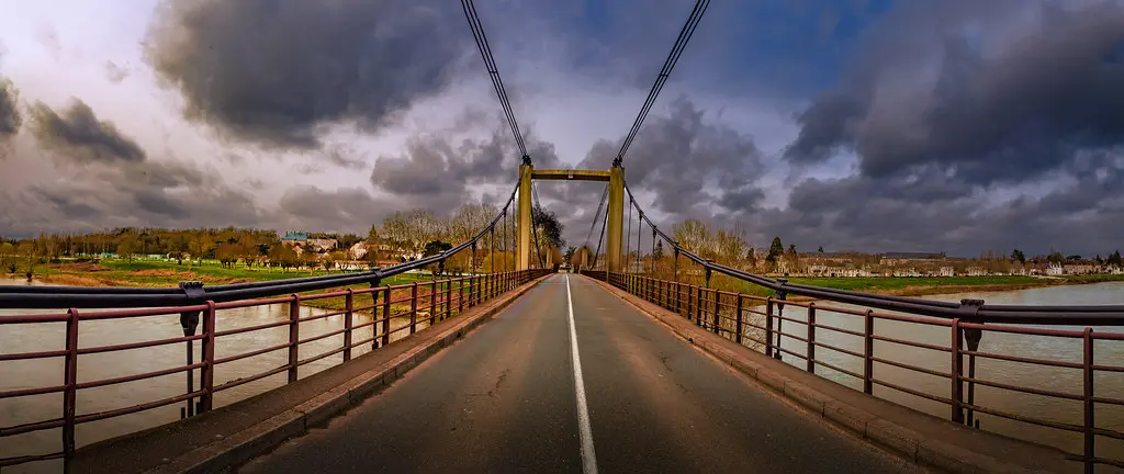 Meung sur Loire vu du pont