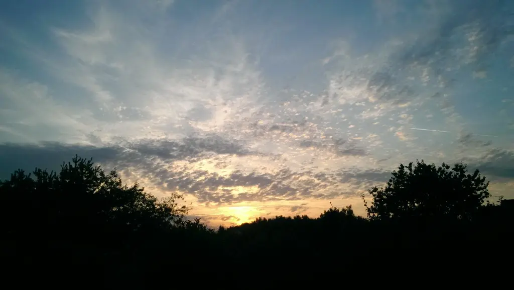 Ciel à Mont-près-Chambord : le soir.