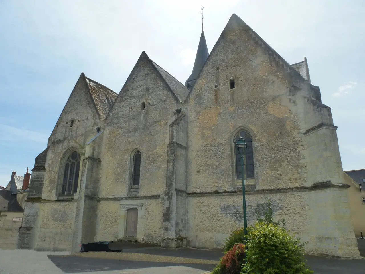 Neuvy Le Roi Eglise Saint-Vincent