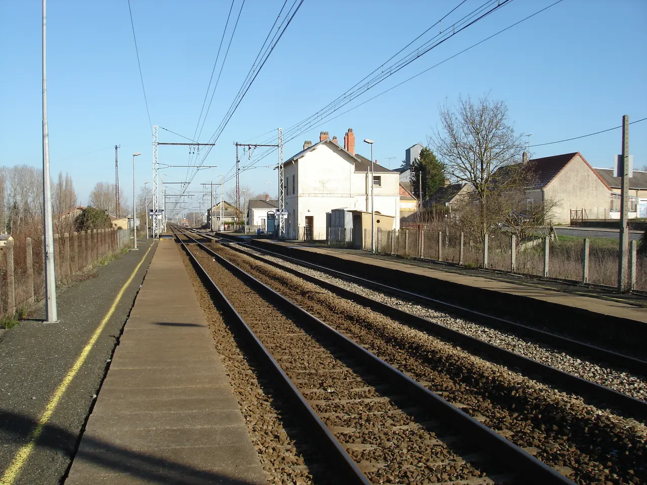 Gare de Neuvy-Pailloux (36) - Quais et voies