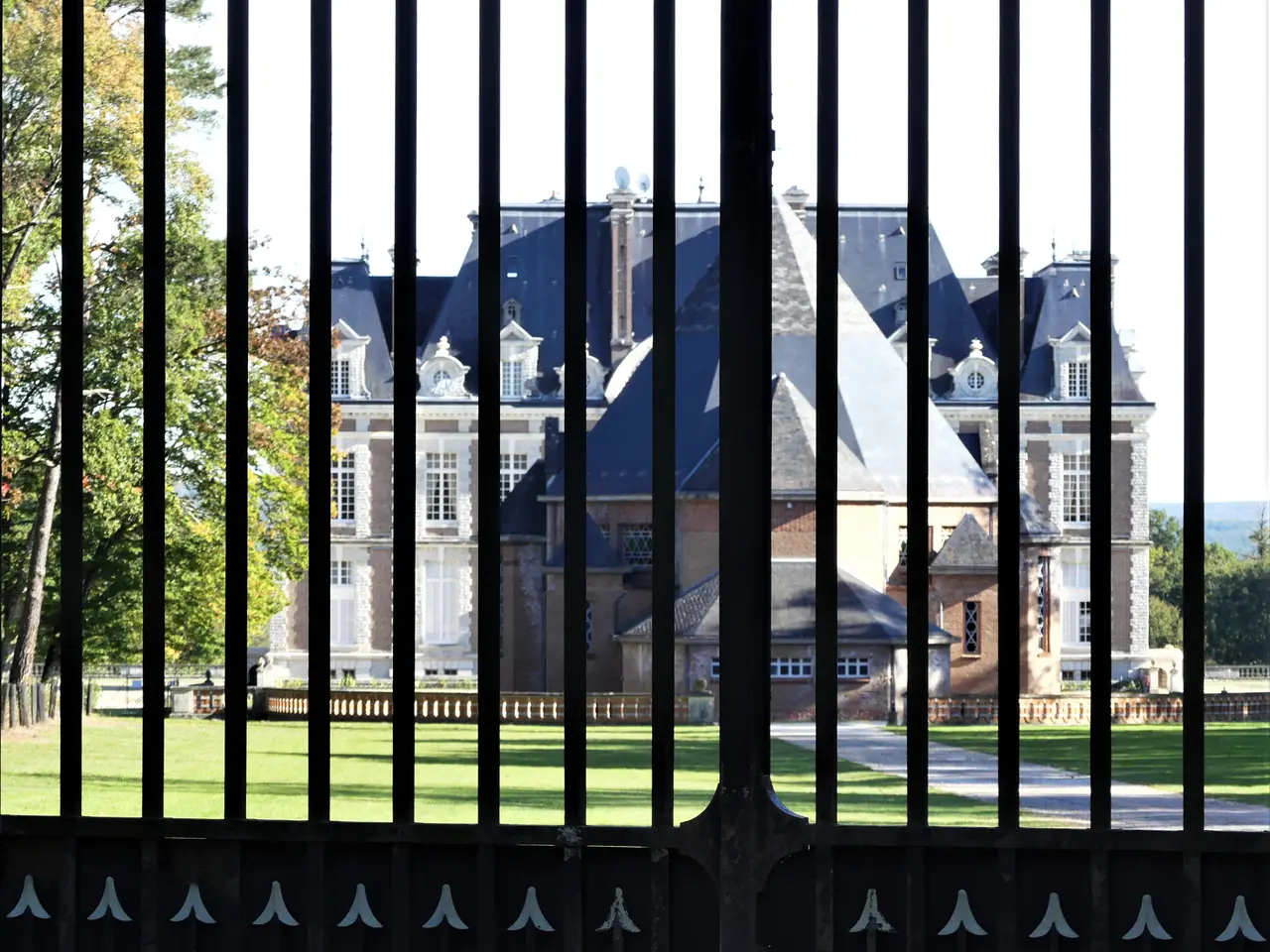 Neuvy-sur-Barangeon château Grand Chavanon (1)