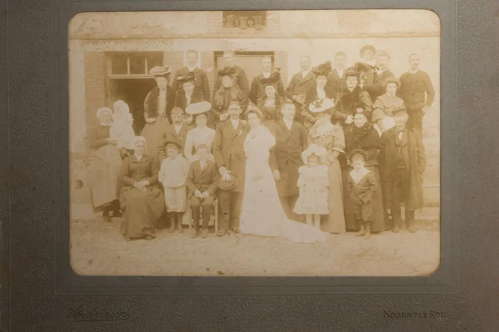 1890s French wedding party, Nogent-le-Roi (original)