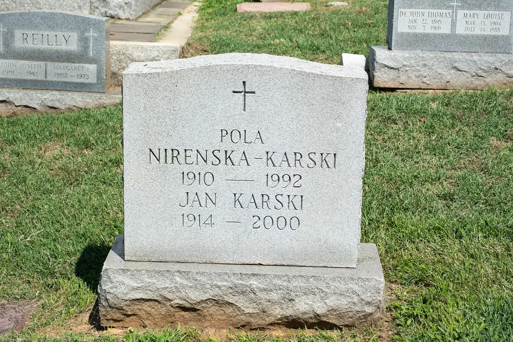 Jan Karski and Pola Nirenska section 40 - Mt Olivet - Washington DC - 2014-07-18