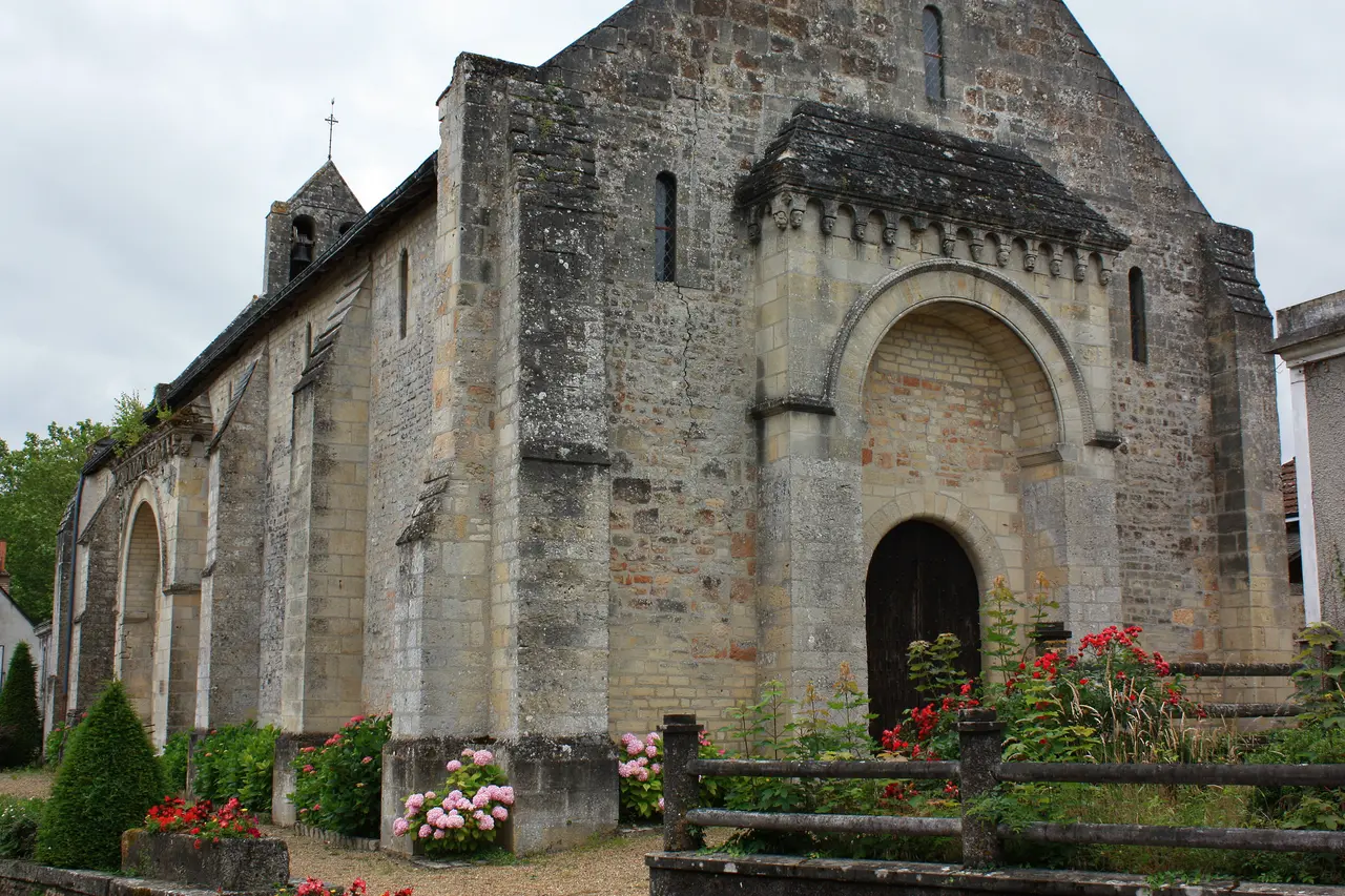 Pont-de-Ruan - Eglise Sainte-Trinité