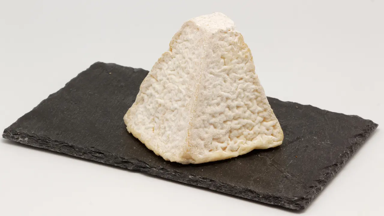 Pouligny-saint-pierre (fromage) 02