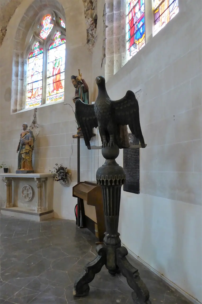 Aigle-lutrin inscrit 1992 PM28001022 église Saint-Denis Prunay-le-Gillon Eure-et-Loir France