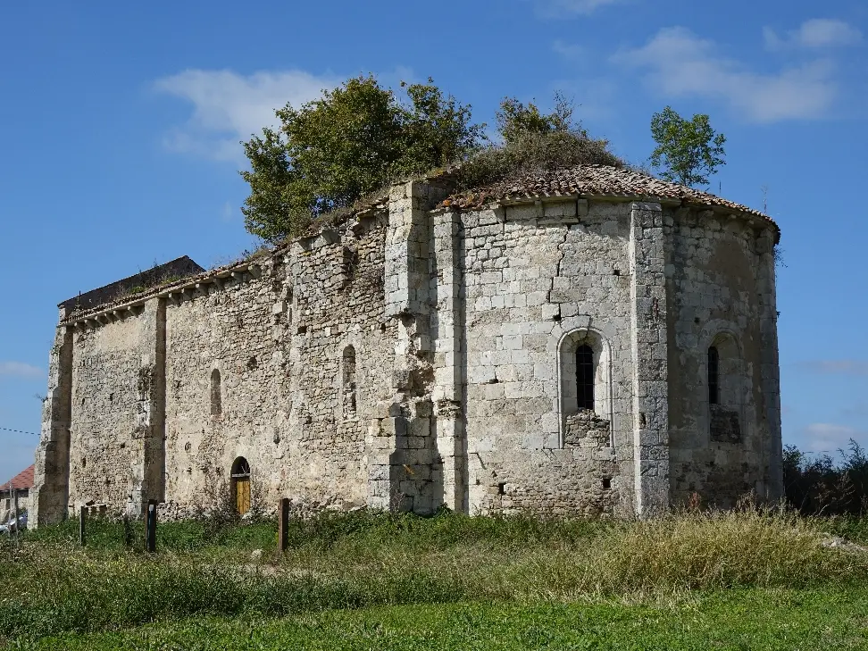 Chapelle de Reugny, à la limite des communes de Laféline et de Cesset
