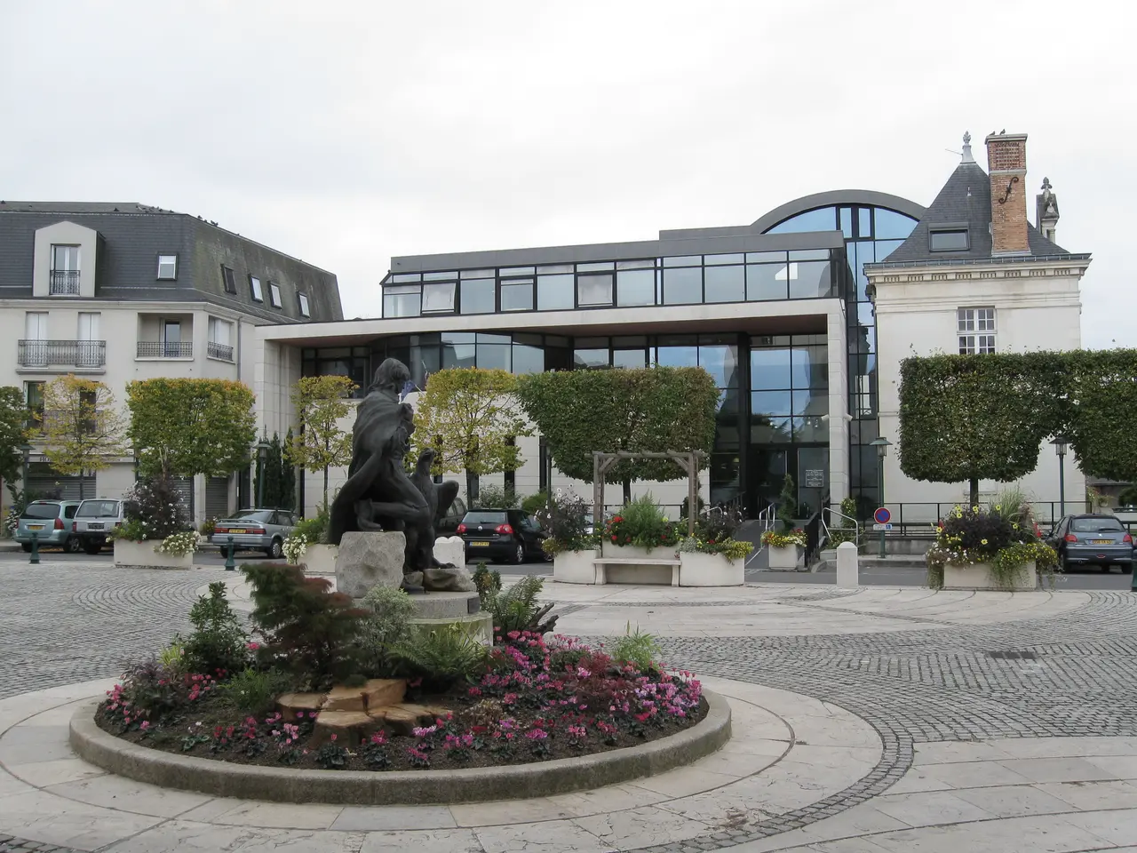 Saint-Jean-le-Blanc Hôtel de Ville 1