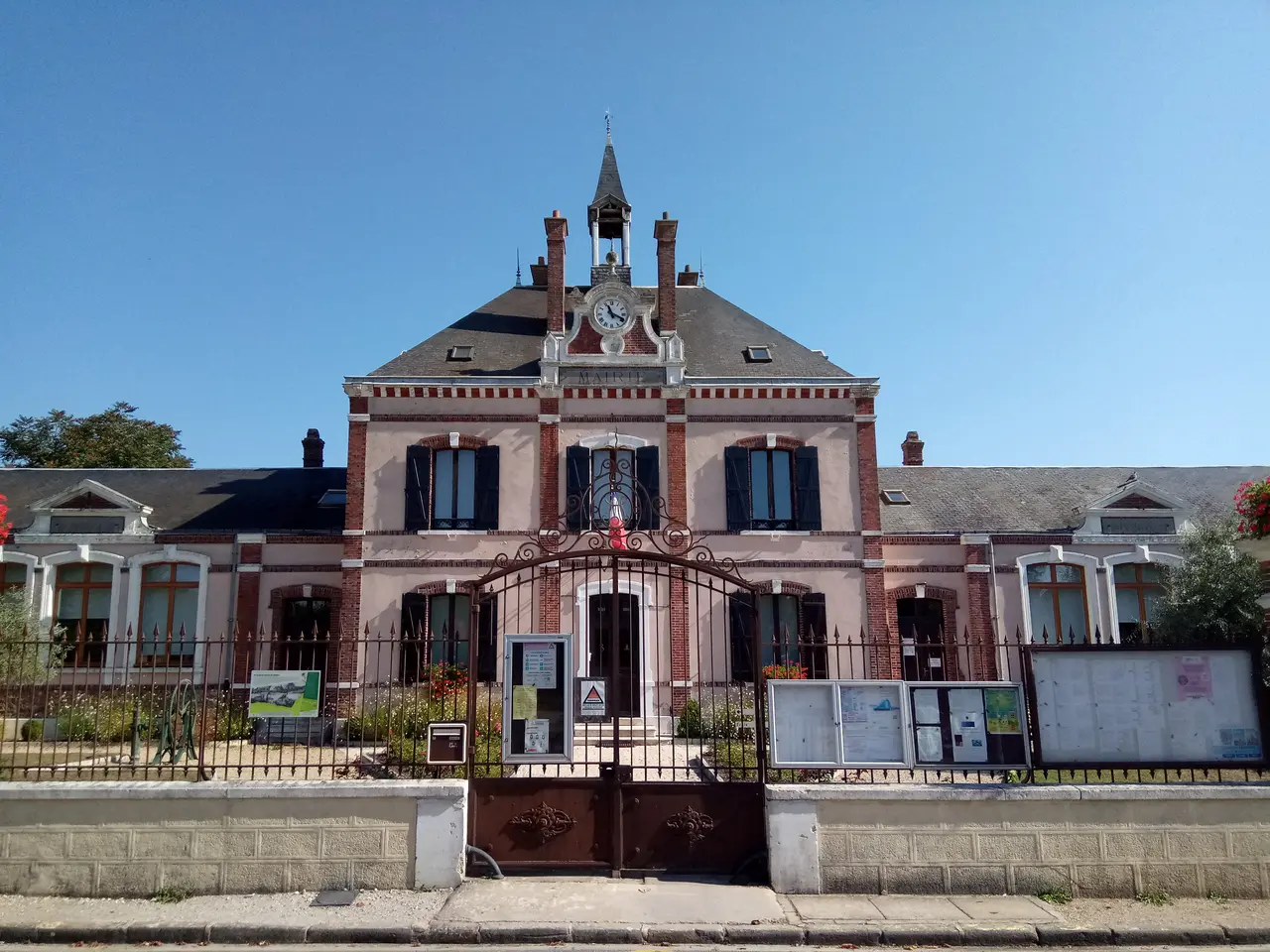 Mairi̞e-Saint-Martin-de-Nigelles
