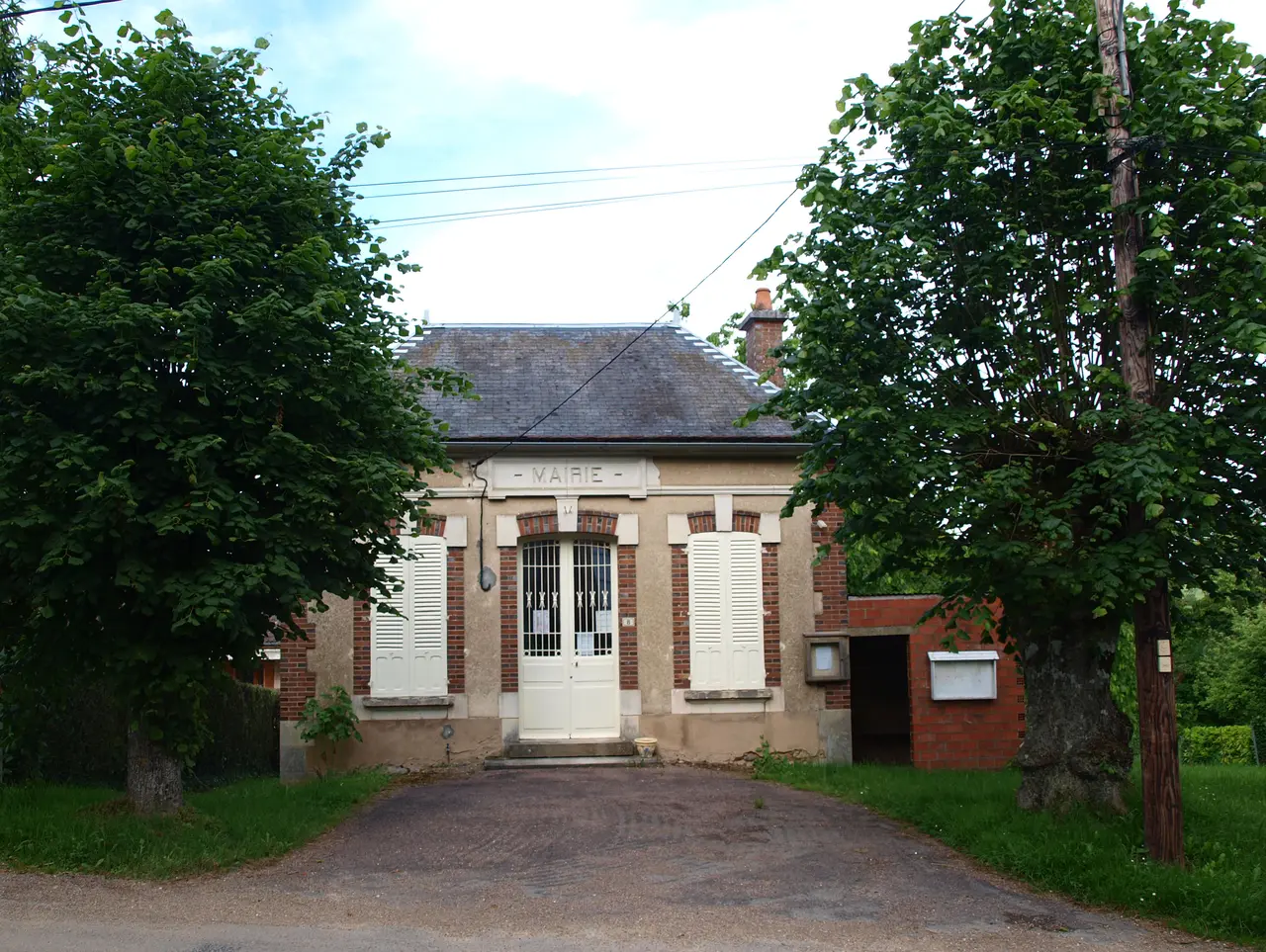 Saint-Martin-sur-Ocre-FR-89-Jeuilly-la mairie-03