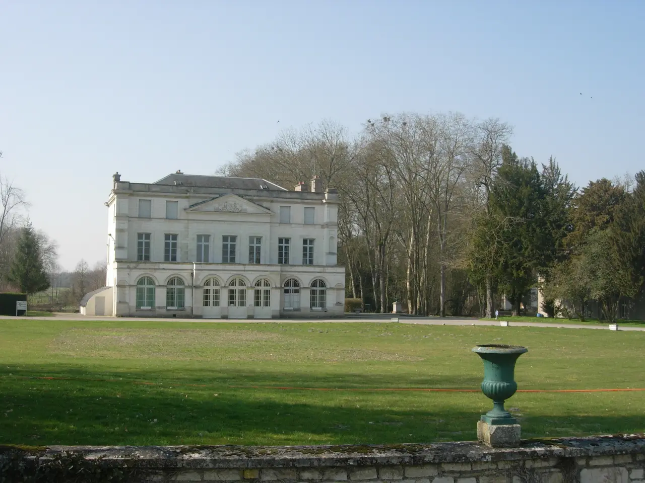 Sainte-Maure château MARS 2011 (1)