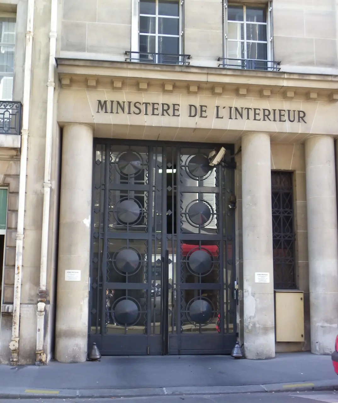 11 rue des Saussaies à Paris