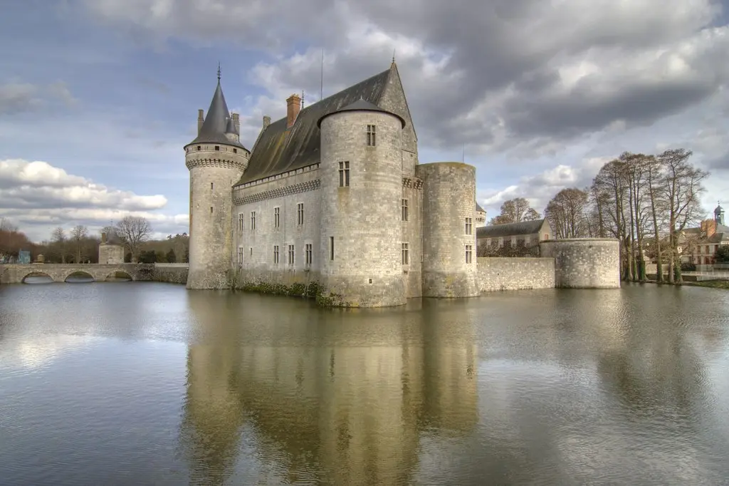Chateau de Sully-sur-Loire