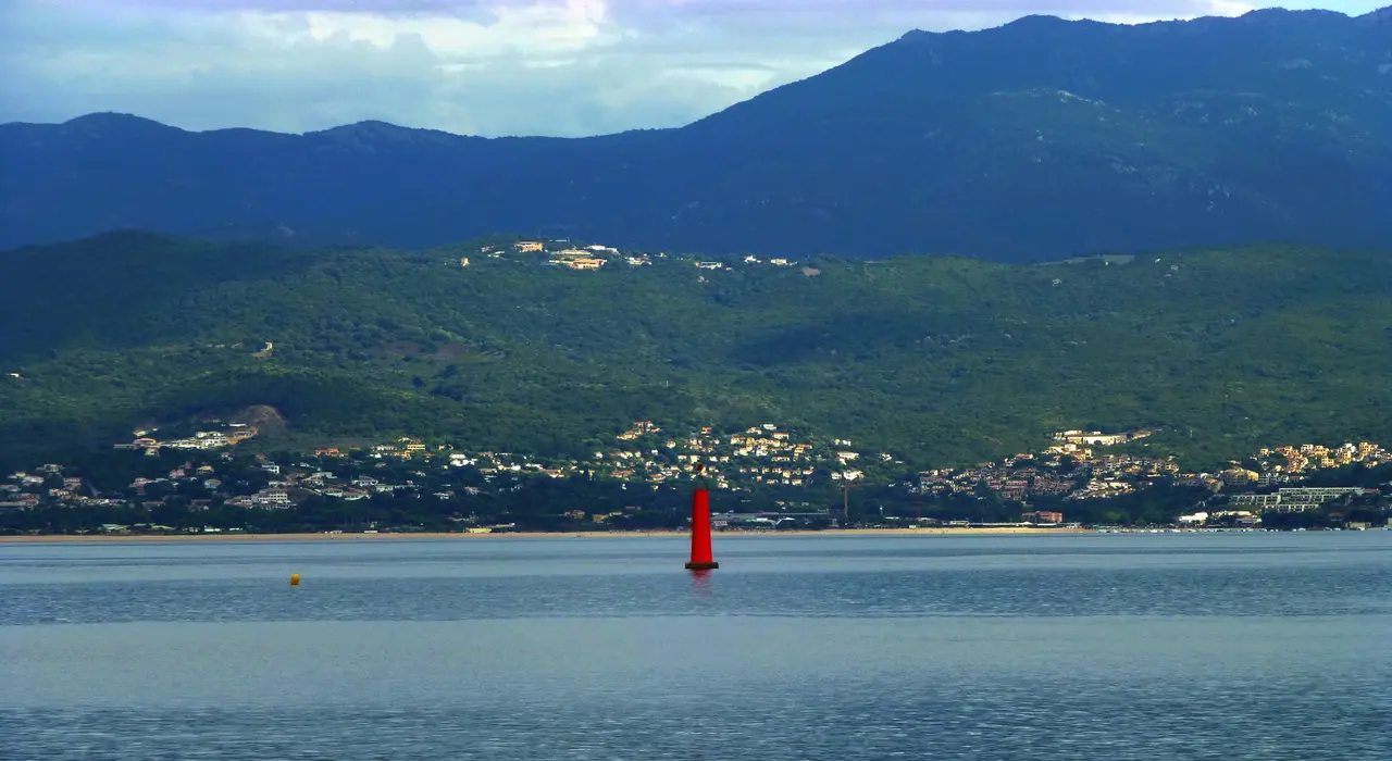 Korsika – Golf von Ajaccio – Bastelicaccia - panoramio