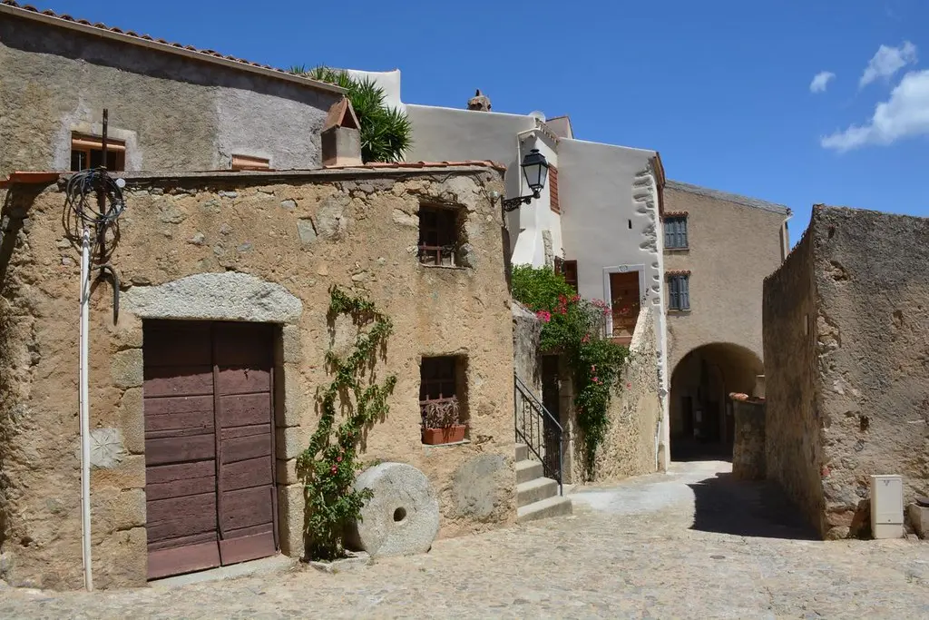 Village street in Occiglioni (Corsica, France 2014)