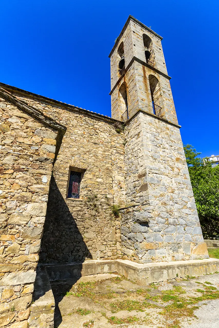 Vintisari (Ventiseri) église paroissiale San-Ghjuvanni-Evangelista (Saint-Jean-Évangéliste)