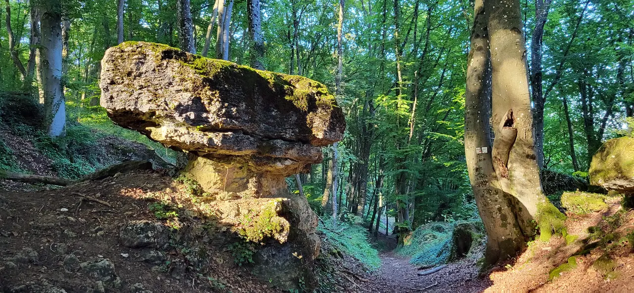 La Pierre qui tourne (Ancy-Dornot)