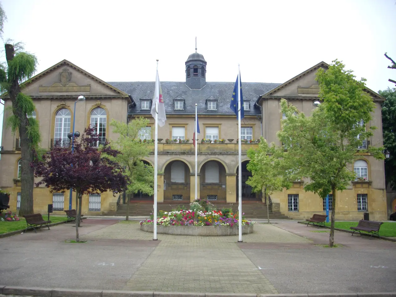 Ars-sur-Moselle - mairie (1)