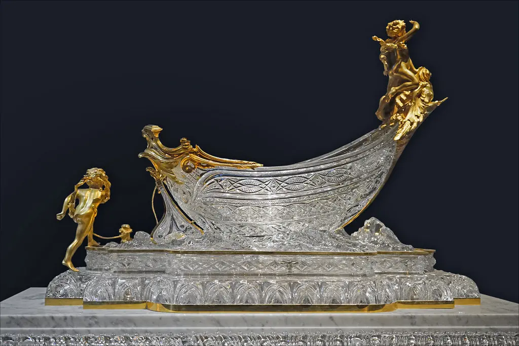 Bateau en cristal de Baccarat (Petit Palais, Paris)