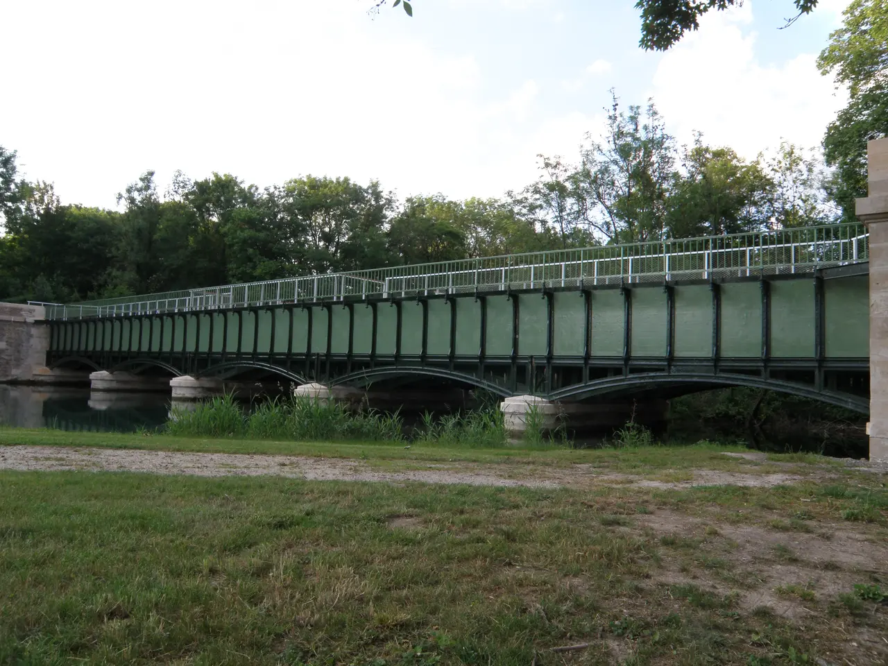 Pont-canal de Barberey-Saint-Sulpice 01
