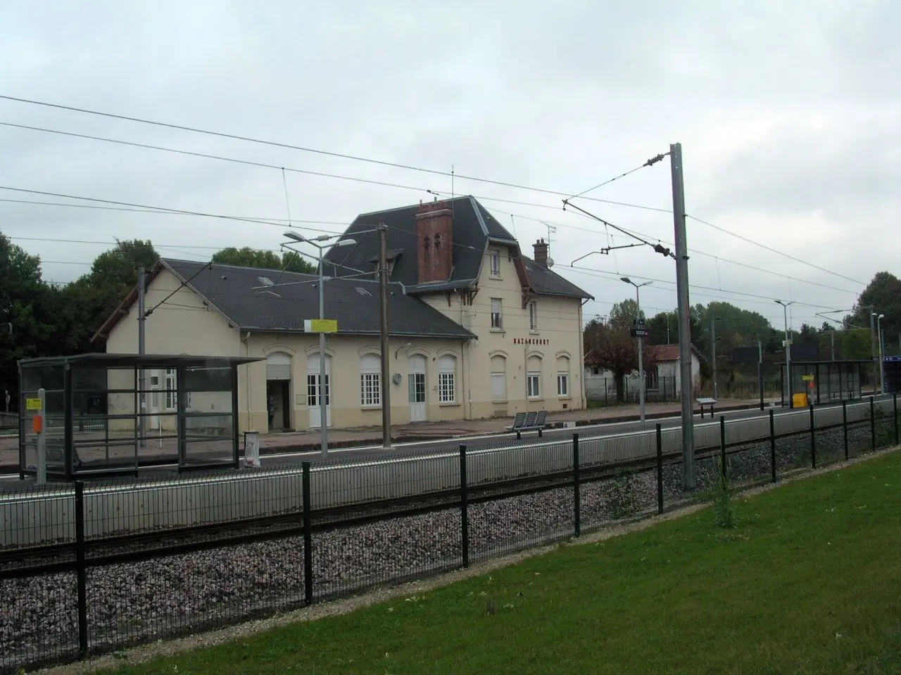 File:Gare de Bazancourt (Marne).JPG