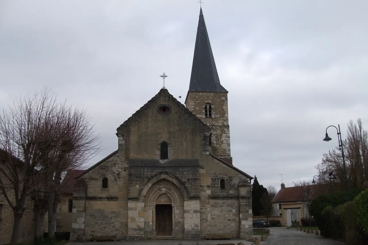 File:Église Bezannes portail ouest 011.JPG